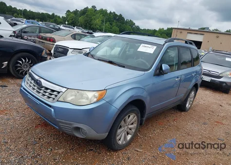 2011 Subaru Forester 2.5X Premium z USA, uszkodzony, nr VIN JF2SHADC3BH729918